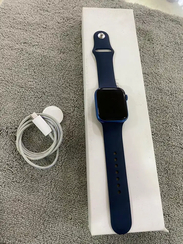 Apple Watch Series7 45mm Blue Sport