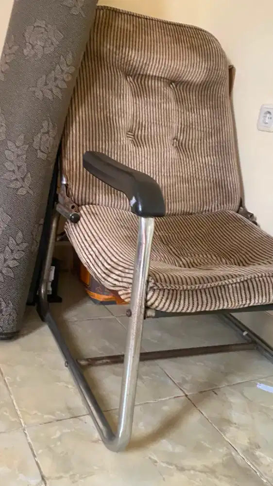 Yang mau kursi santai masih bagus