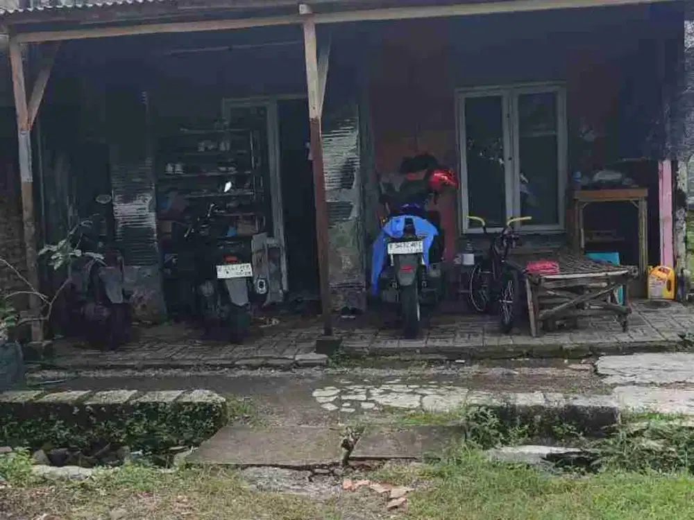 Dijual Rumah di SEDATI