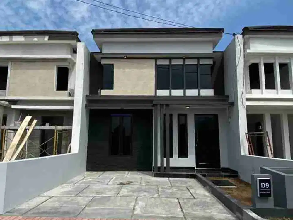 Disewakan Rumah  Baru Gress