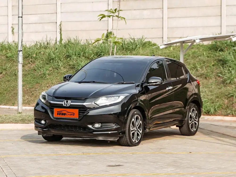 Dp 15Jt HONDA HRV E 1.8 JBL EDITION MATIC 2016 HITAM