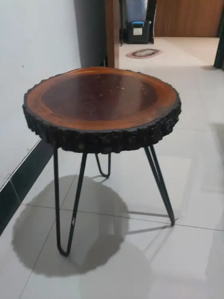 Kursi kayu bulat