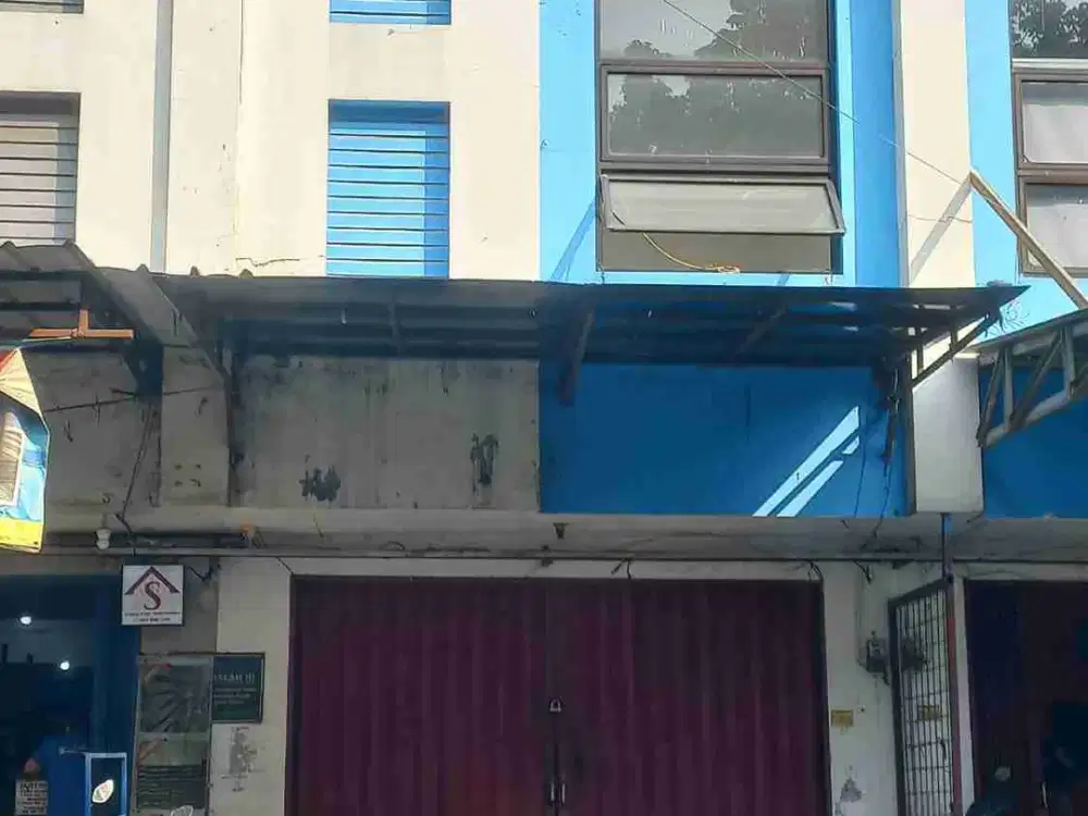 DISEWA CEPAT RUKO RAPI SIAP PAKAI DI PINGGIR JL RAYA BENTENG BETAWI TAMAN ROYAL TANGERANG