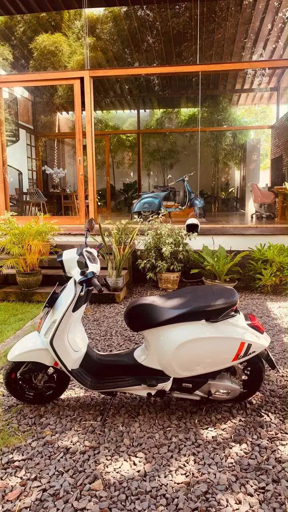 Vespa Sprint S 2025 (White)