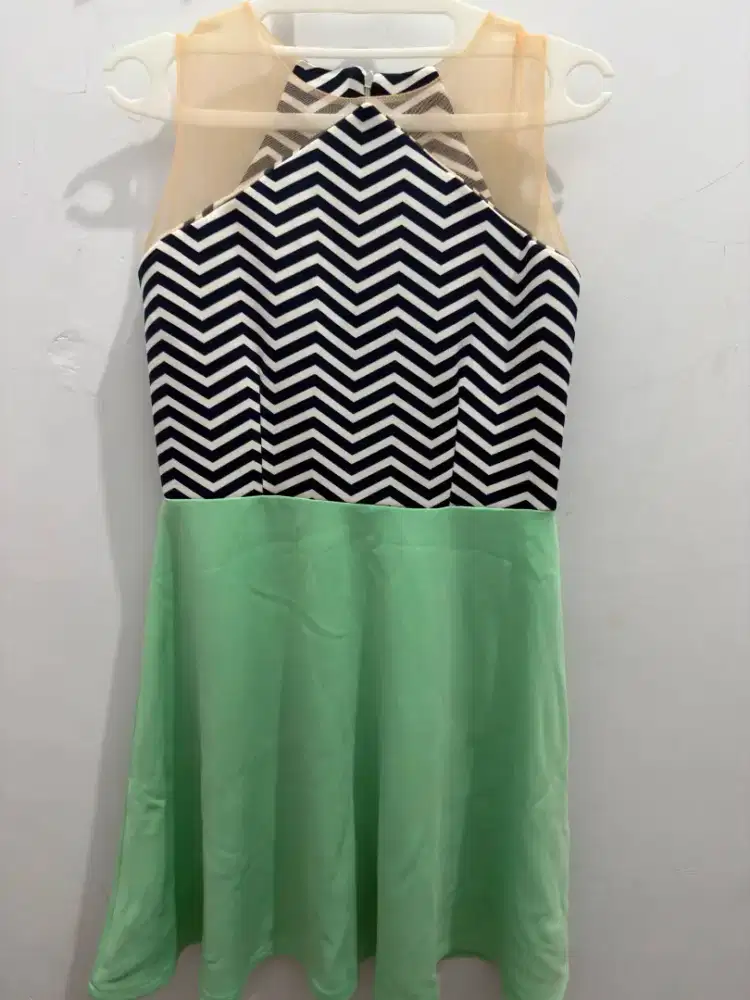 Dress dan atasan wanita