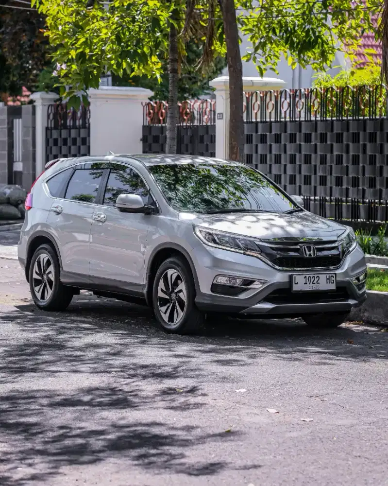 HONDA CR-V 2.4 AT 2015, LOW KM ISTIMEWA!