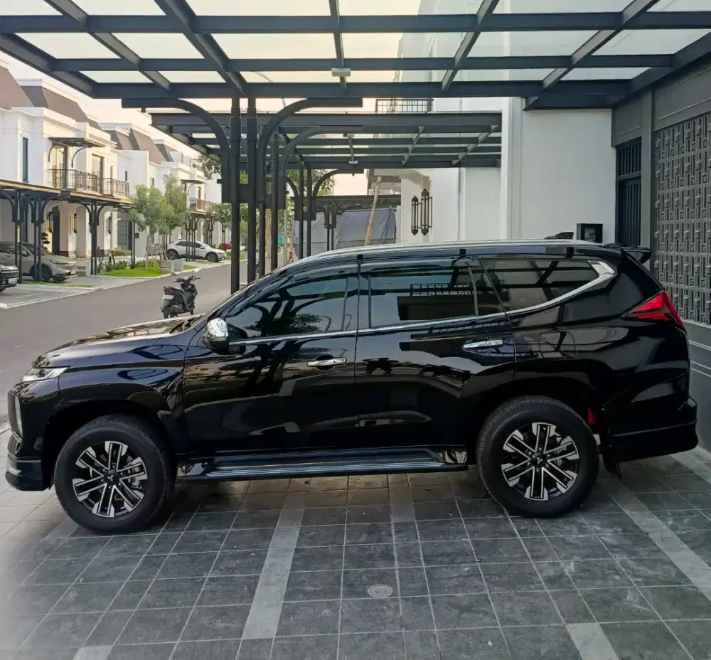 DIJUAL MOBIL MITSUBISHI PAJERO SPORT DAKAR 4X2AT 2023/2024