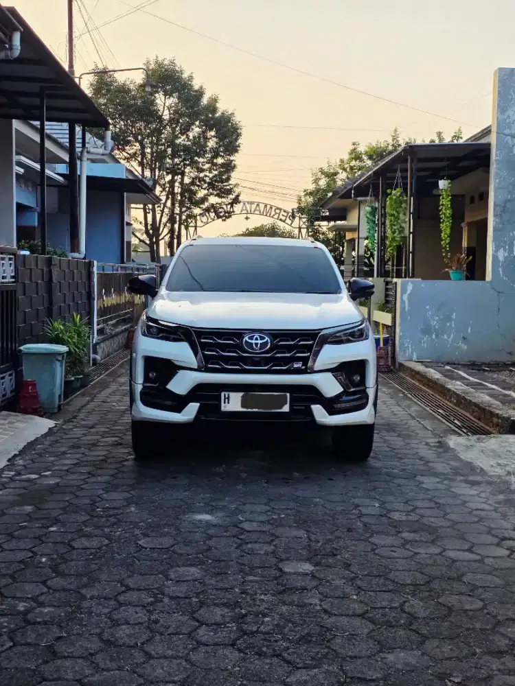 Toyota Fortuner 2.8 GR sport 2023/2024