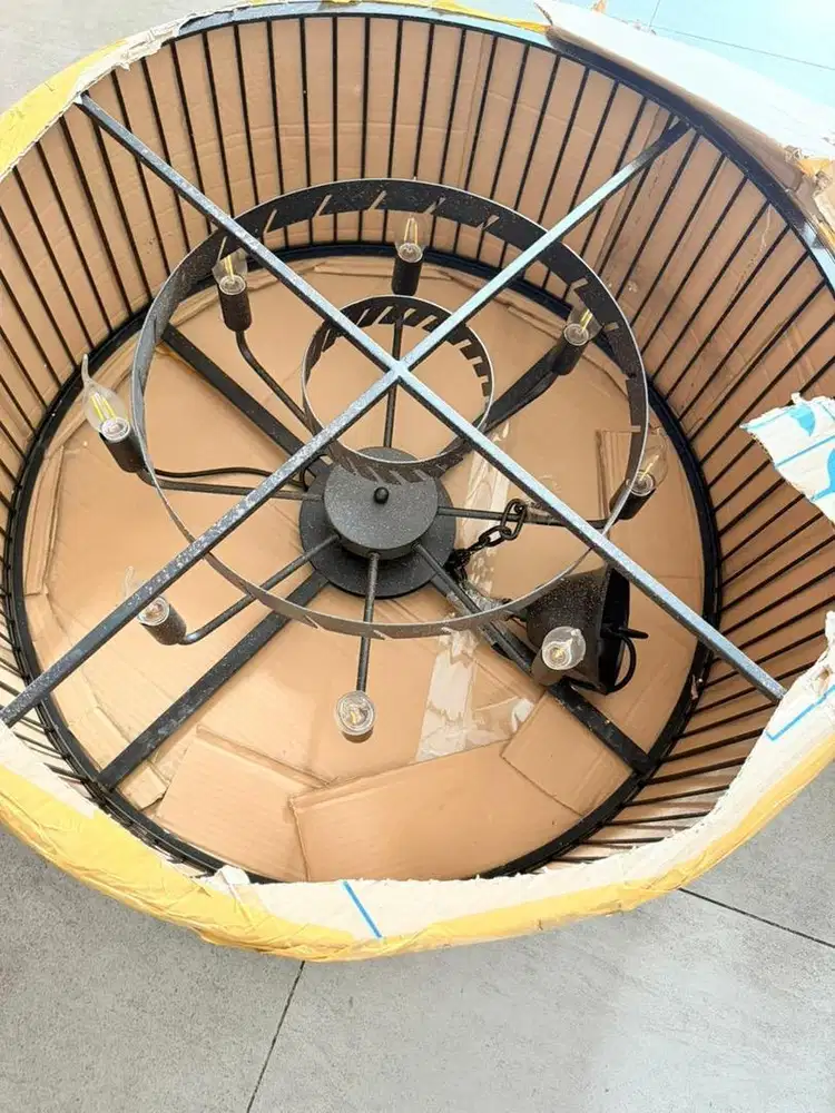 Lampu gantung eksotis