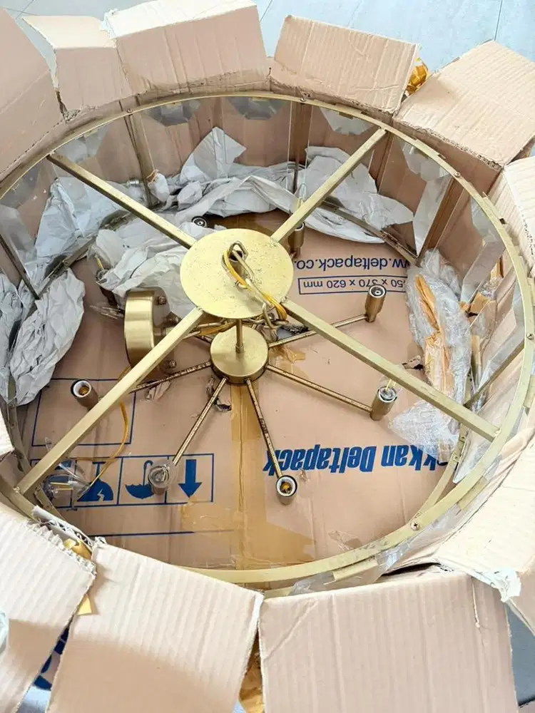 Lampu gantung kaca