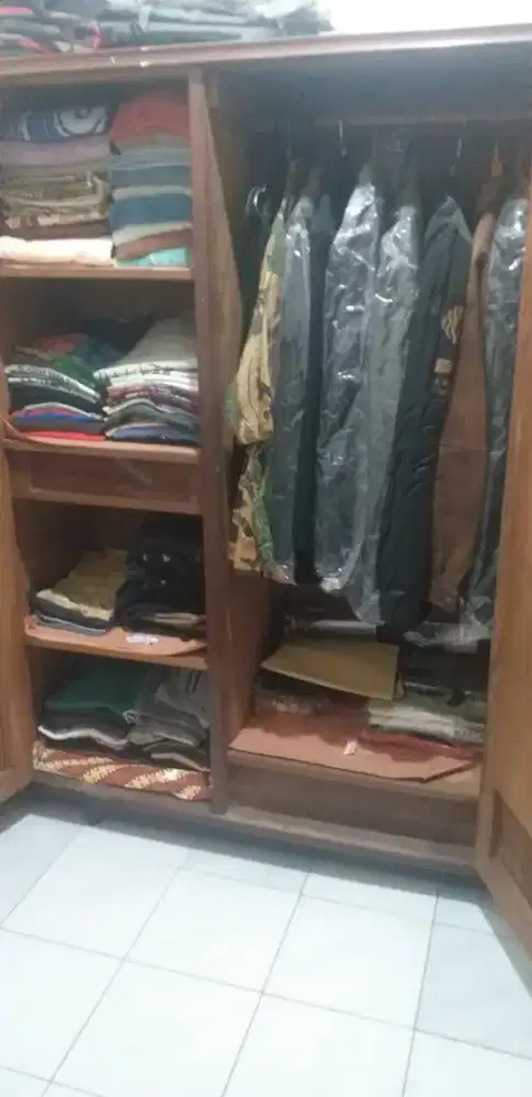 Lemari Jati asli tua