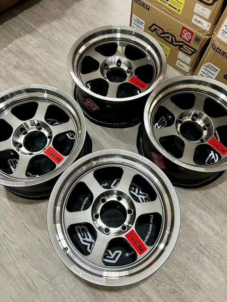 Rays TE37SL M spec fortuner pajero r 18
