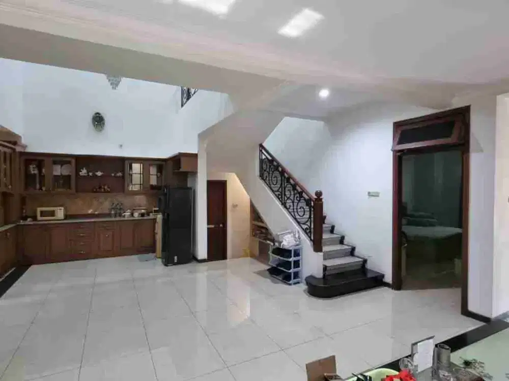DIJUAL RUMAH FULL FURNISH VILLA BUKIT MAS