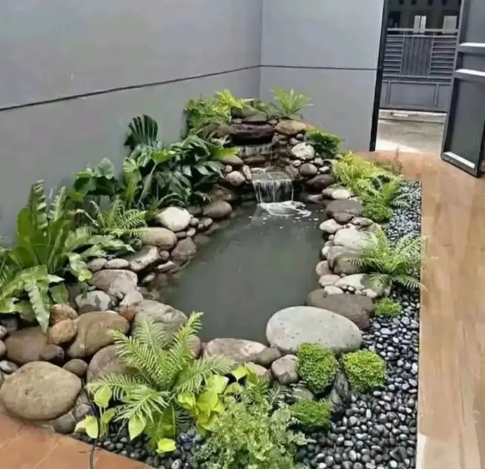 Jasa membuat kolam ikan nuansa alami