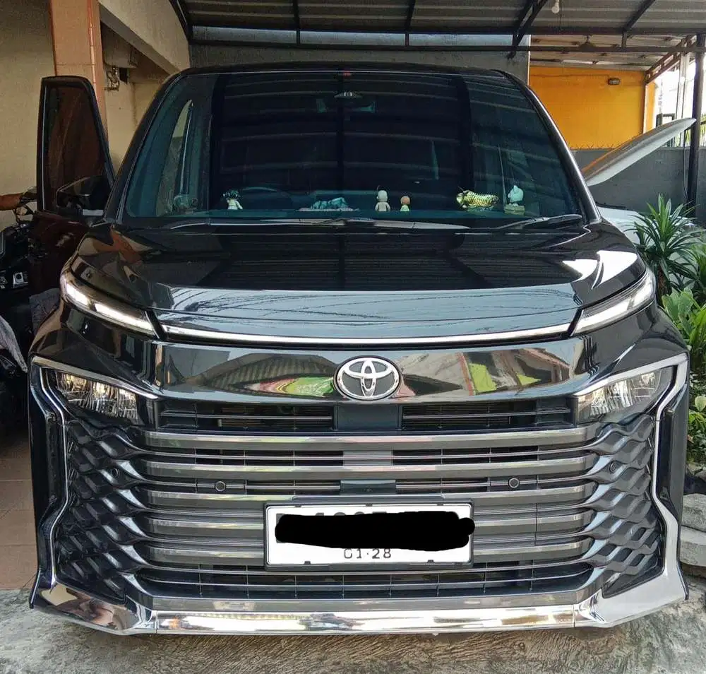 Toyota Voxy 2022 Bensin