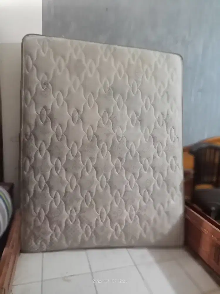 Kasur spring bed per tanpa dipan bekas prudent lite