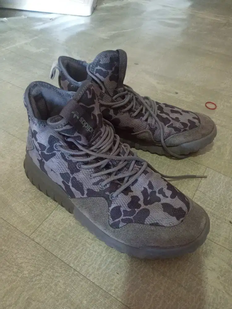Adidas Tubular size 41