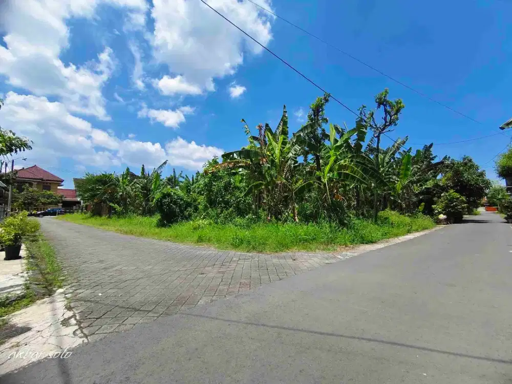 tanah 2muka area kampus ATMI dan ums solo