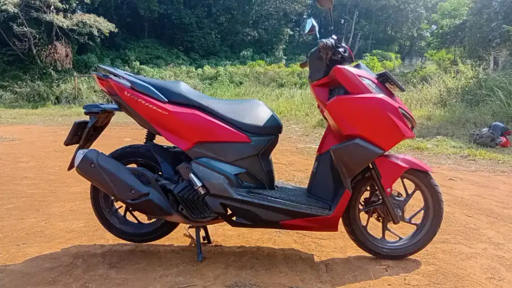 Motor Vario CBS 160 merah nama sendiri