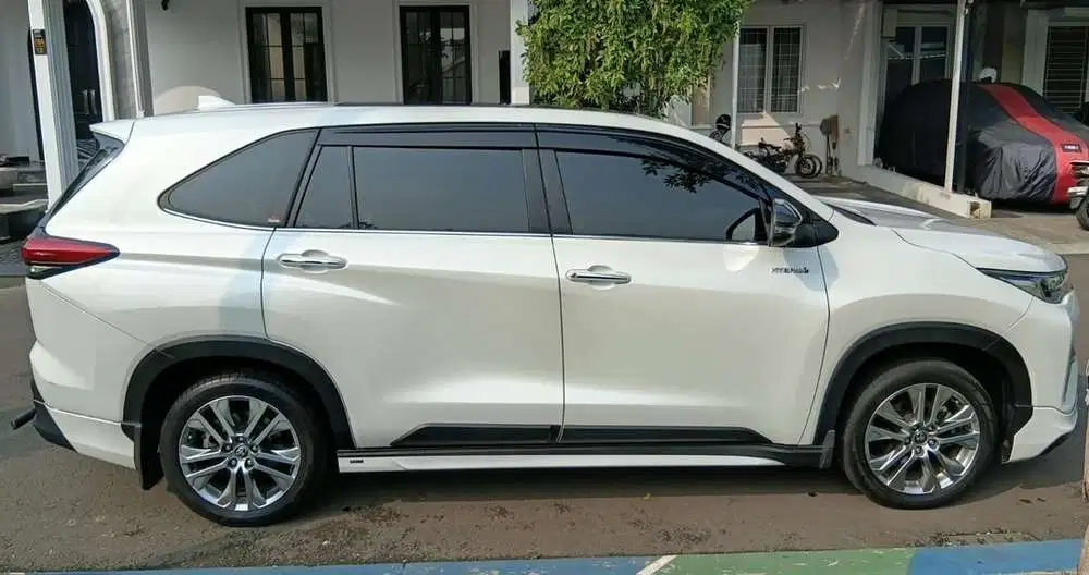 Toyota Kijang Innova 2023 Hybrid