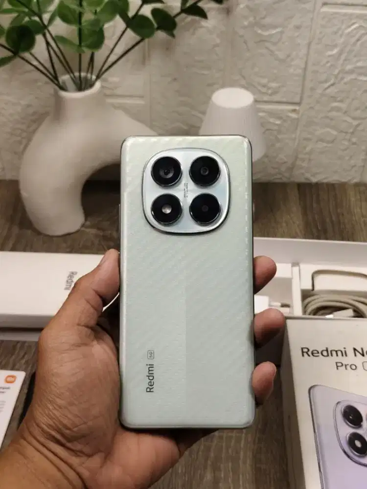 Redmi note 14 pro 5g
Ram 8/256