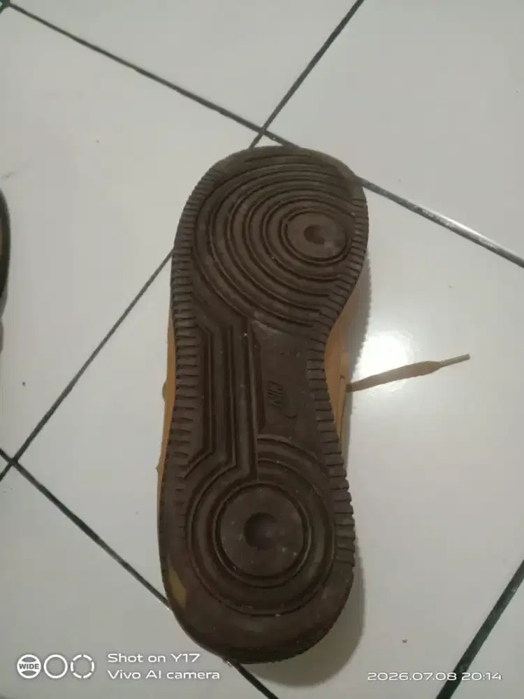 Jual sepatu Nike bekas