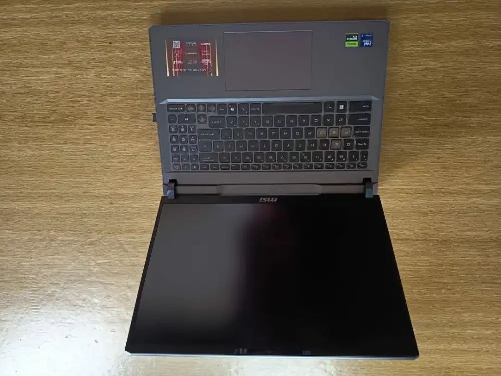 MSI Vector 16 HX AI 96GB/1TB