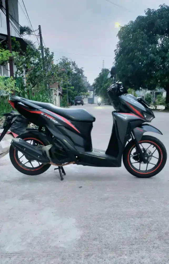 VARIO 125 2018 ISS LED NEW