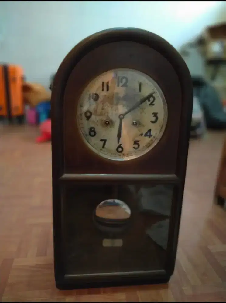Jam Dinding Antik