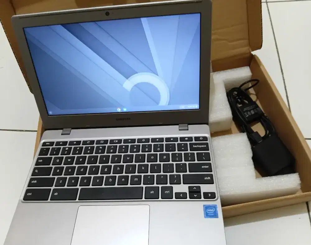 Jual MURAH CHROMEBOOK Samsung BAGUS msh lengkap Box dll