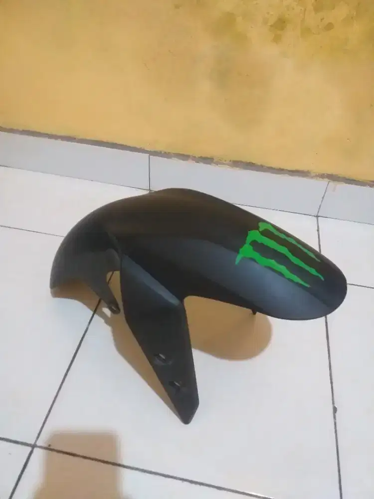 Spakbor depan yamaha Xabre