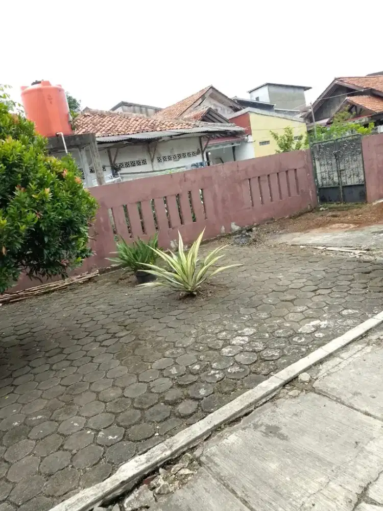 DIJUAL CEPAT RUMAH TANAH LUAS 3 MENIT KE STASIUN DEPOK LAMA
