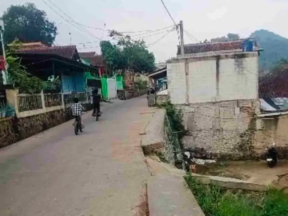 TANAH MURAH NGOTAK PINGGIR JALAN UTAMA ARJASARI 320JT NEGO