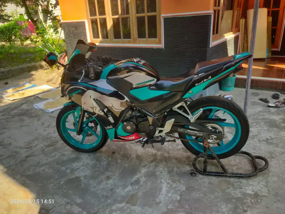 CBR 150 K45A lokal warna hitam