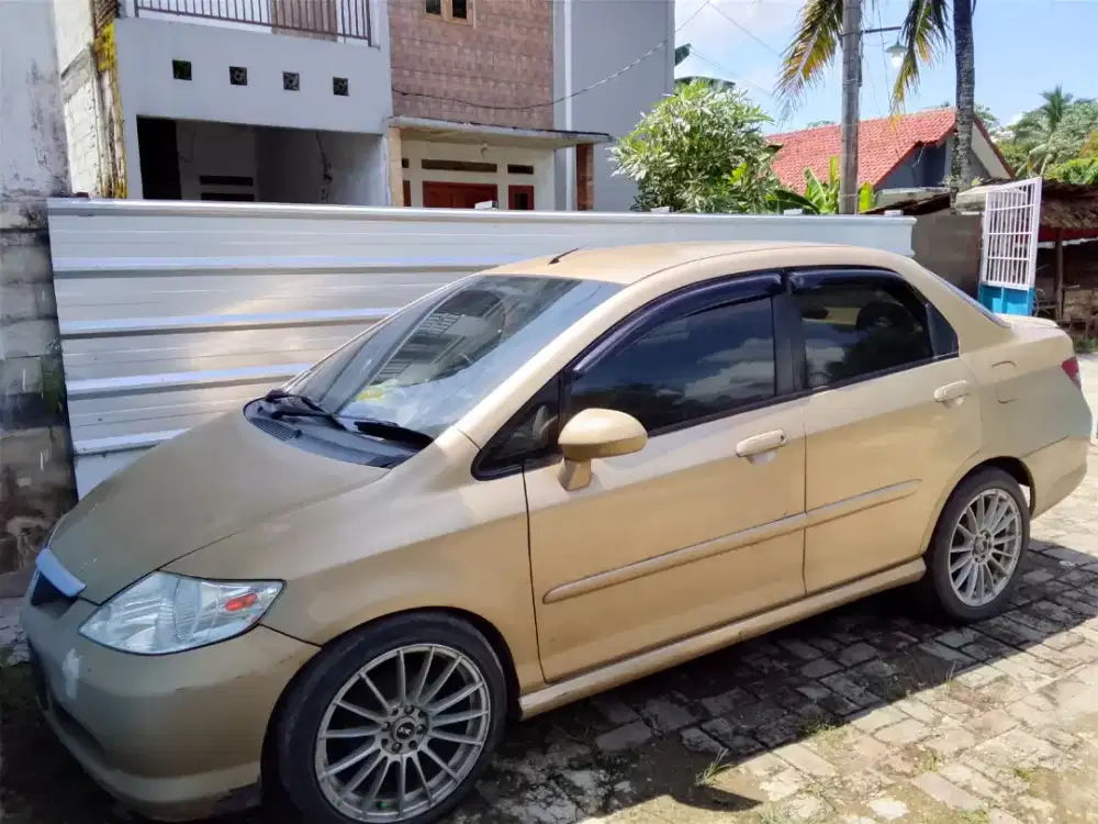 Honda city Idsi at 2004
