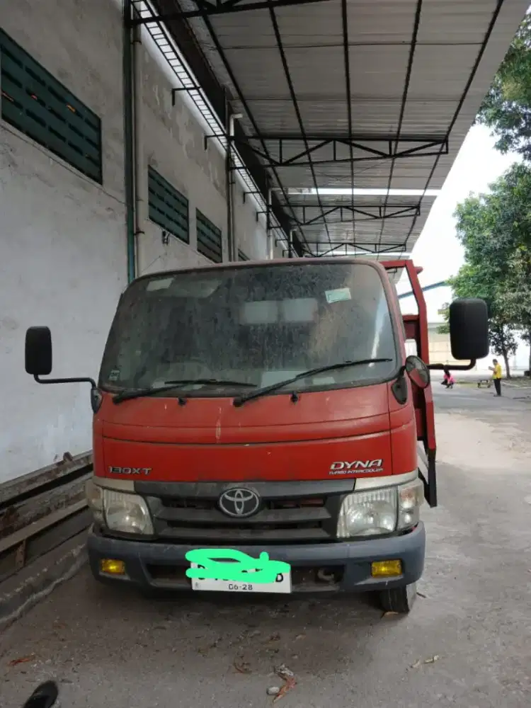 Toyota long dyna 130XT