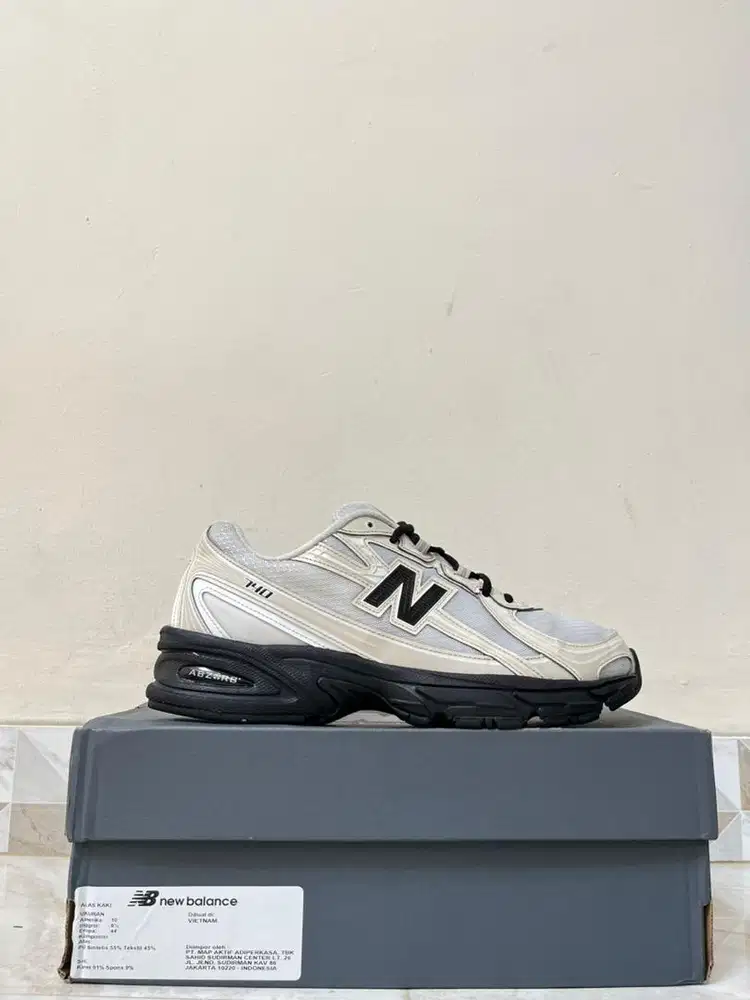 NB 740 (Size 44) Original 100%