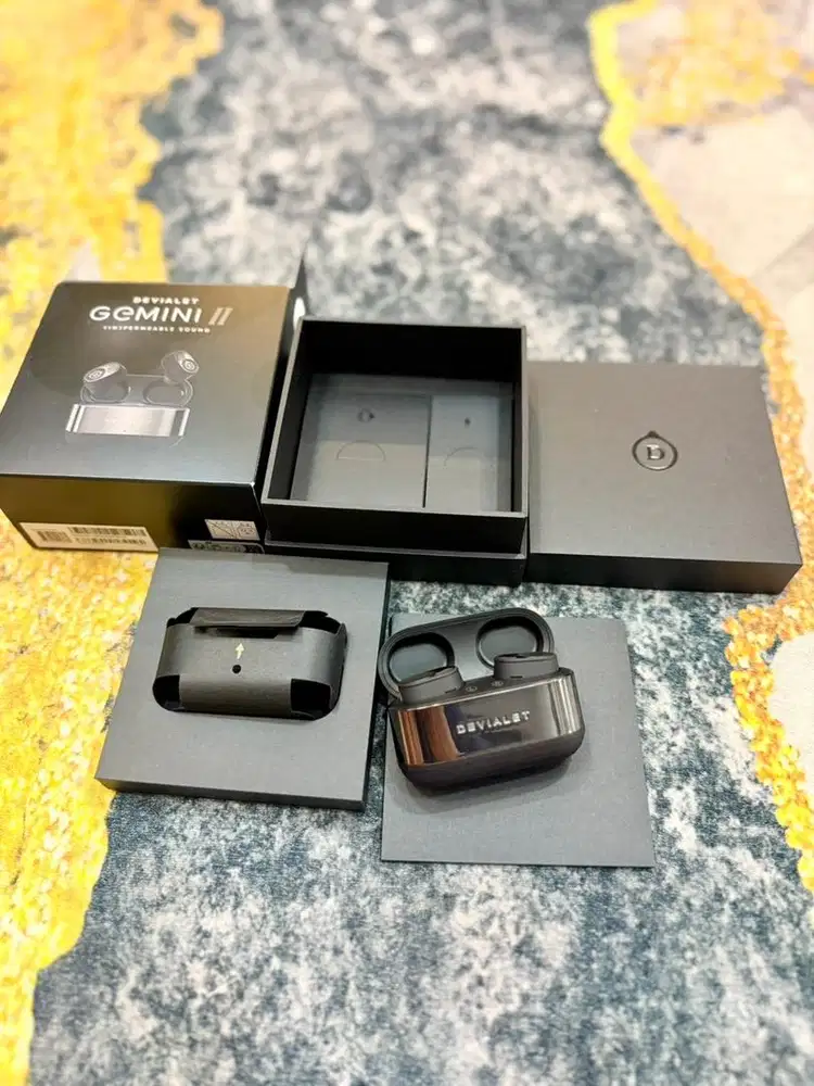 DEVIALET GEMINI II true Wireless Earbuds Matte Black