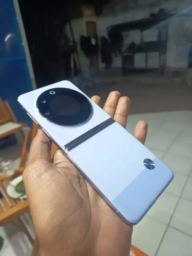 Tecno Phantom V Flip 5G 8/256