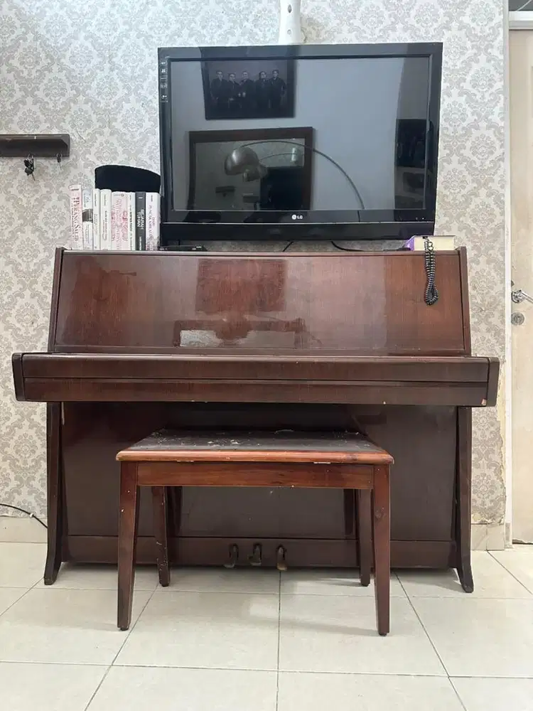 jual cepat piano petrof