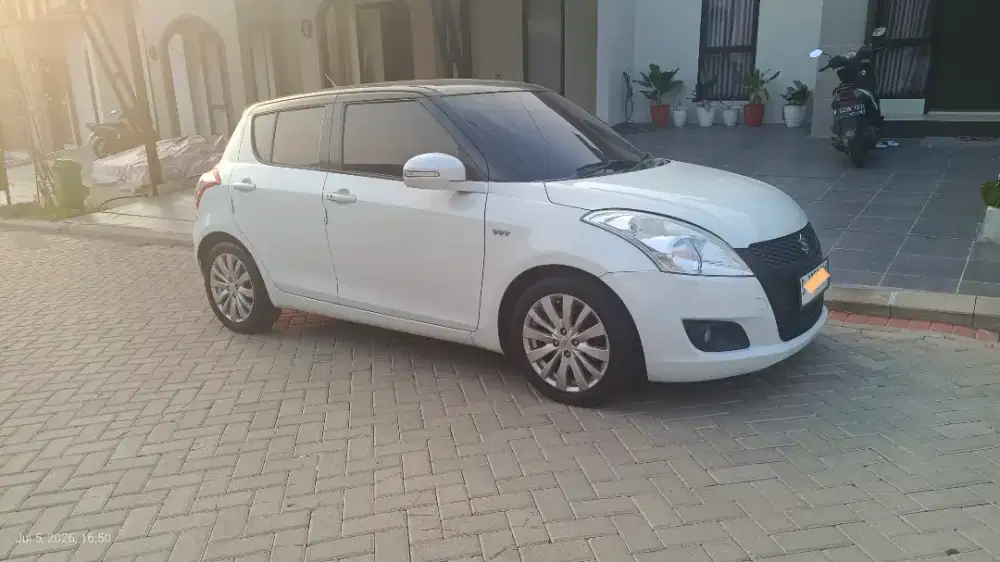 Suzuki All New Swift GX AT 2013
