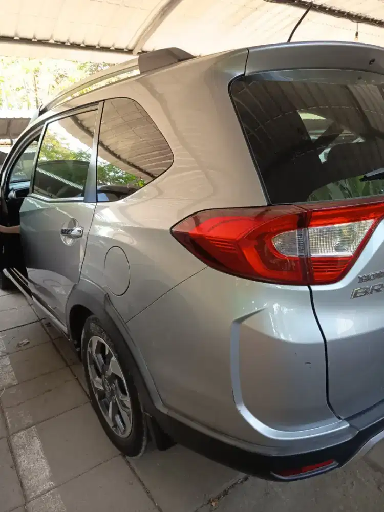 Dijual cepat mobil Honda BRV matic siapa cepat dia yg dapet