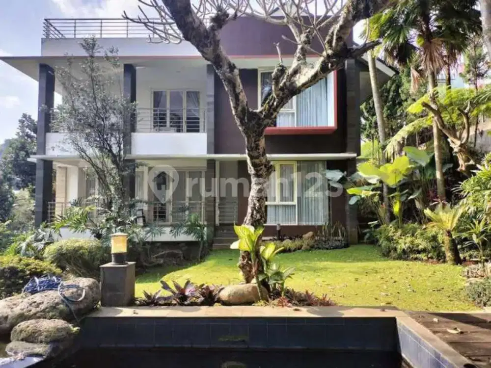 Full Furnished!! Rumah Villa Mewah di Area Dago Bandung