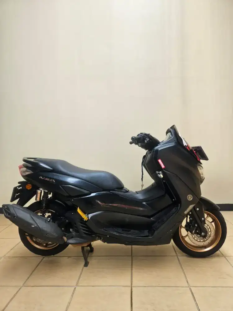 Dijual nmax tahn 2023 surat lengakap pajak mati 3thn