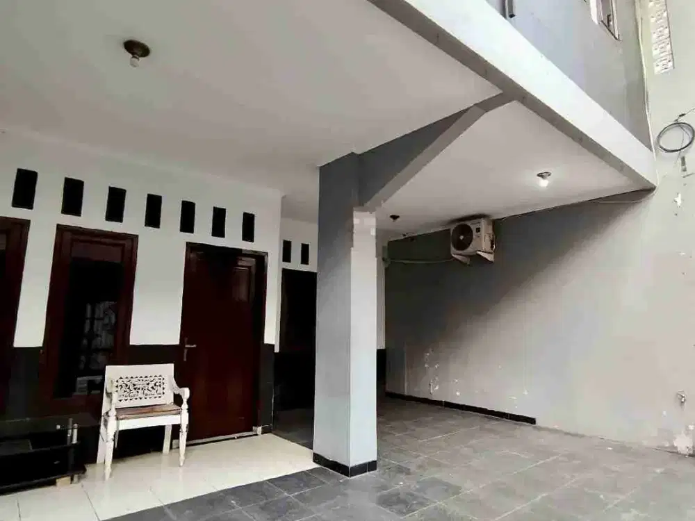 Di Jual Rumah Siap Huni sudah di Renovasi di Tebet Jakarta