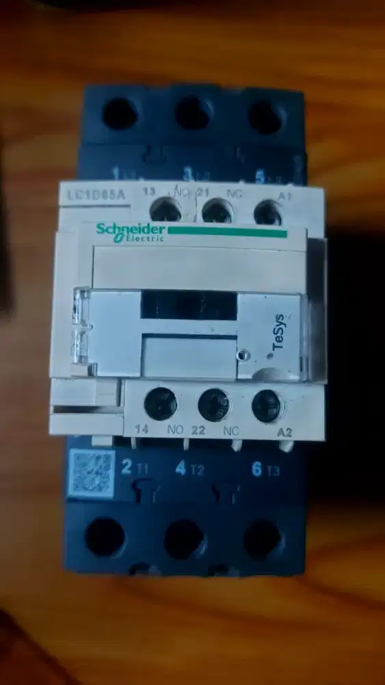 Kontaktor Schneider LC1D65A 220V AC Original