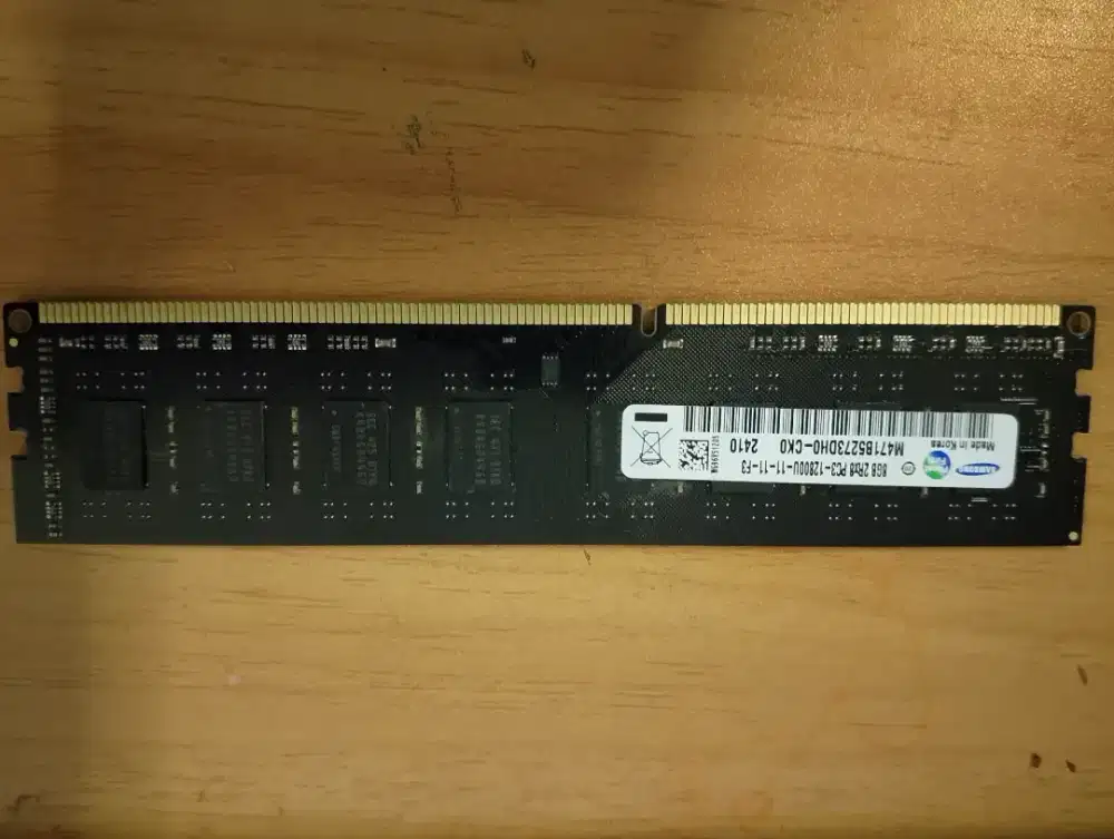 RAM DDR3 8GB merek Samsung