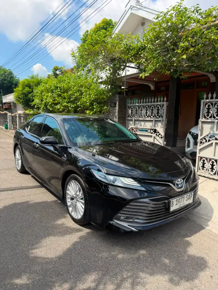 Camry 2.5 V Hybrid AT 2019 Istimewa