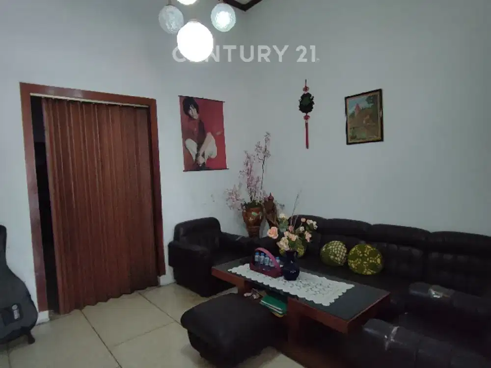 Rumah Tinggal 2 Lt Di Jl. Dahlia Cocok Untuk Tempat Usaha