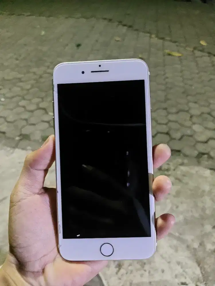 Dijual Iphone 7plus